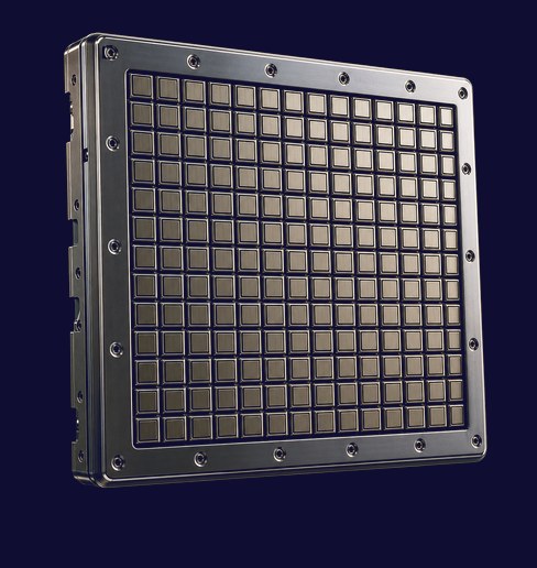 Phased array antenna, a square grid of radiating elements in a machined frame